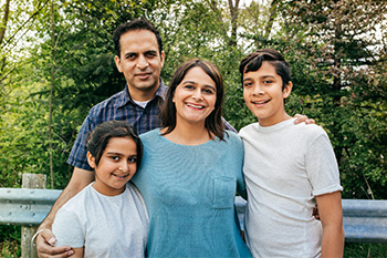 Inmigración A Través de Familia